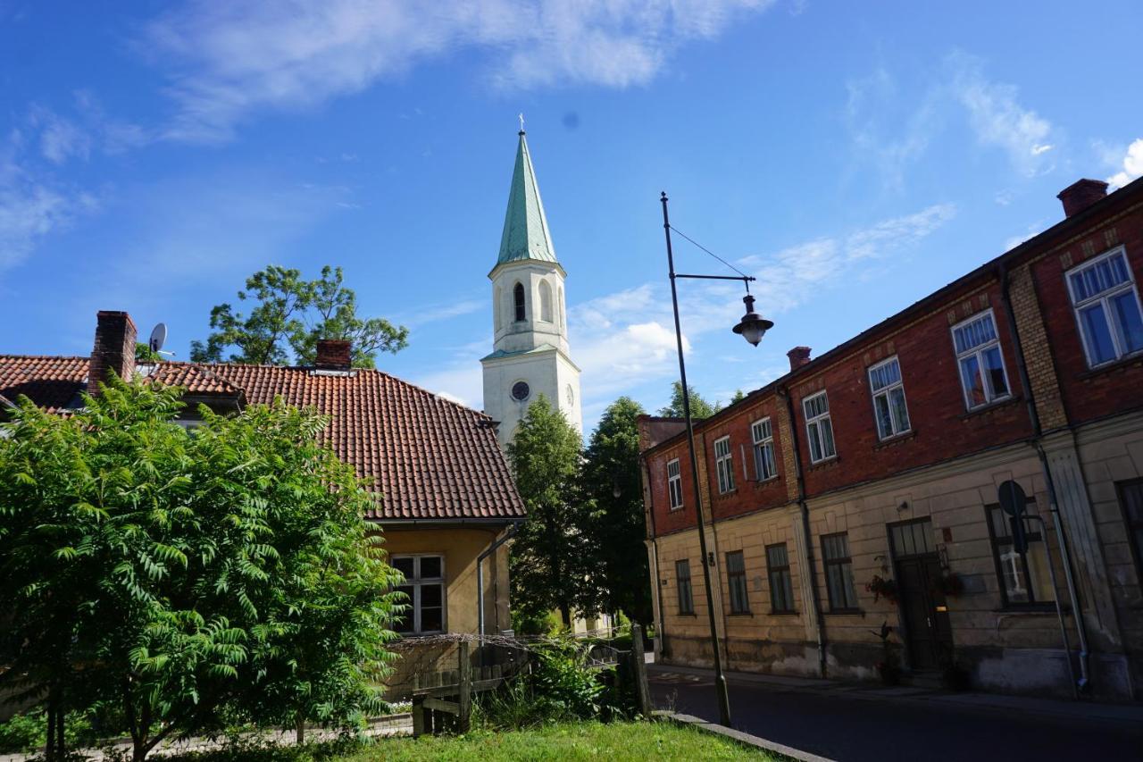 Pilskalnu Hostelis Kuldīga المظهر الخارجي الصورة